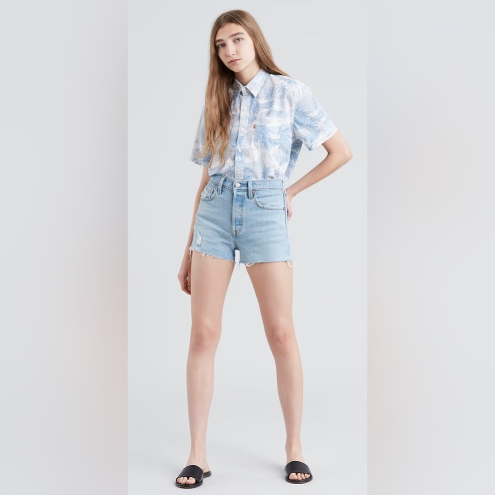 NWT Levi’s 501® High Rise Women's Shorts Size 28 Tango Light Short - Light Wash